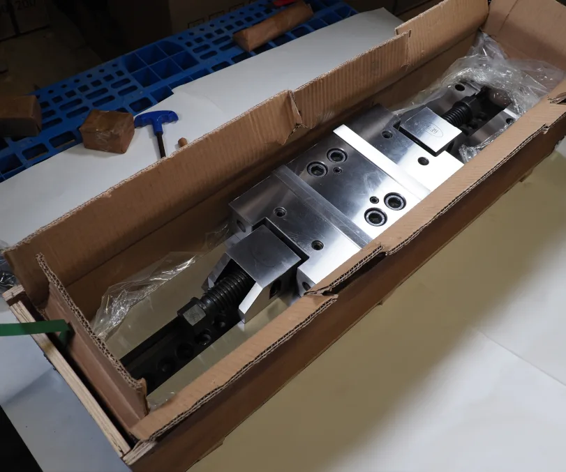 Тиски станочные прецизионные модульные двойные ZQ83 200x2x200 ZEGYO, арт. 00072847: фото 2
