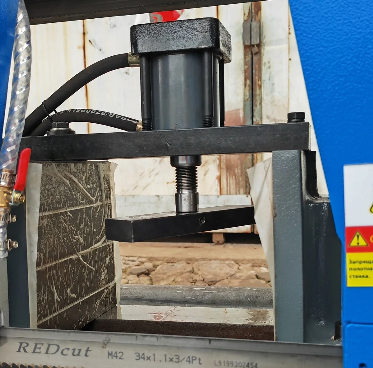 MetalTec BS 800 CH ленточнопильный станок для резки металла под углом 90°: иллюстрация 3