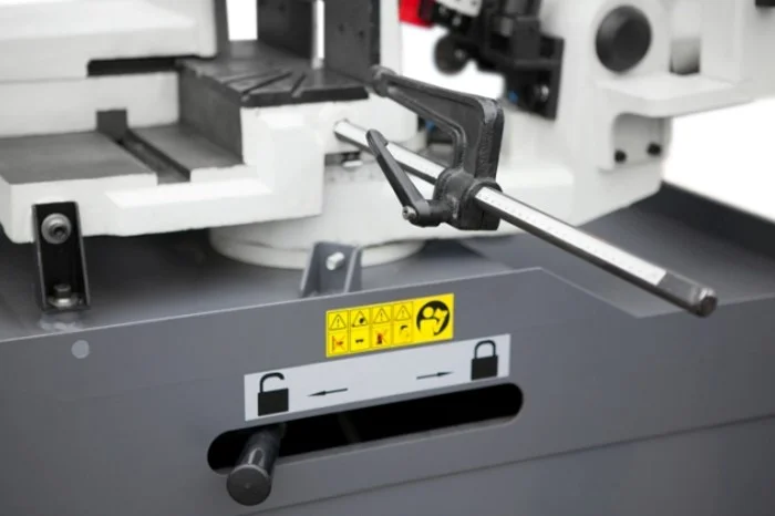 Ручной ленточнопильный станок для резки металла MetalTec BS 270 FHE: иллюстрация 1