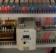 Листогибочный гидравлический пресс MetalTec HBM 63/2500 (Е22, инвертор заднего упора): иллюстрация 1