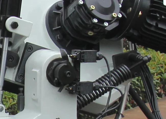 Полуавтоматический ленточнопильный станок Stalex BS-315GFH-JC: иллюстрация 4