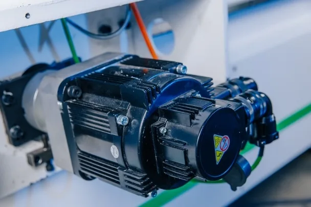 Фрезерно-гравировальный станок с ЧПУ WoodTec НА-2030W MAX: фото 5