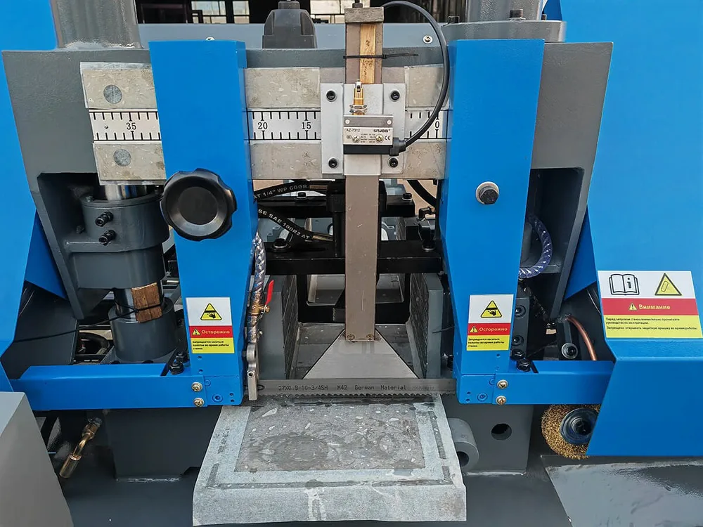MetalTec BS 300 CA автоматический колонный ленточнопильный станок: фото 2
