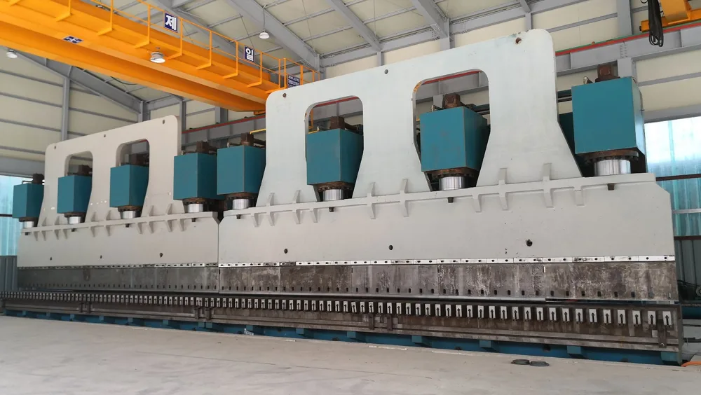 MetalTec HBC 400/4000 листогибочные гидравлические прессы с ЧПУ большого тоннажа: фото 3