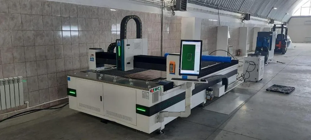 Оптоволоконный лазерный станок для резки металла MetalTec 1530 B (RECI-1000 W): фото 4
