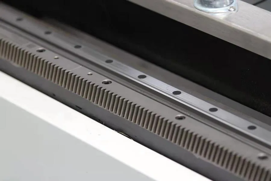 Оптоволоконный лазерный станок для резки металла MetalTec 1530 BL (MAX-1000 W): фото 4