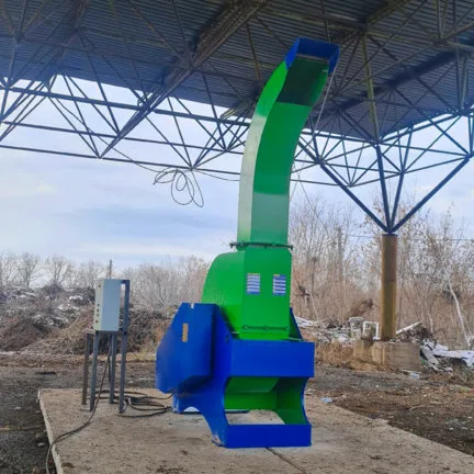 Рубительная машина "Дровосек" М1000H СтанкоЛес: фото 6